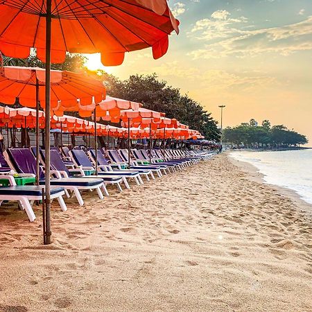 Sea View 2 Bed Room Condo @ Central Pattaya Luaran gambar