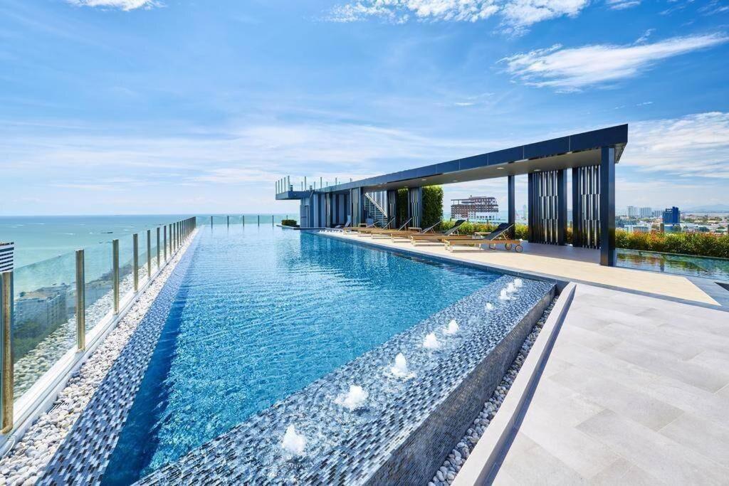 Sea View 2 Bed Room Condo @ Central Pattaya Luaran gambar